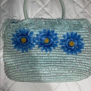 Elegant Blue Daisy Woven Tote